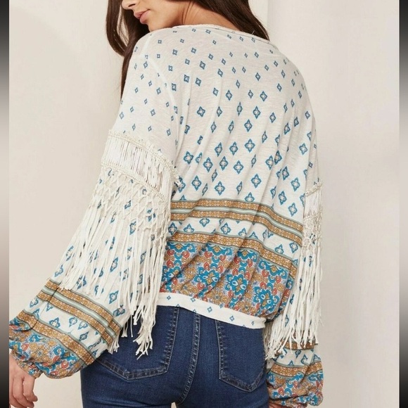 BNWT Free People Macra Maze Me Fringe Boho Top - Picture 3 of 7